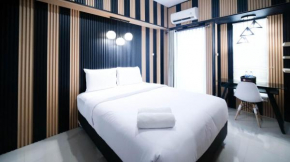 Comfy Studio Connected to Mall at Orchard Supermall Mansion Apartment By Travelio